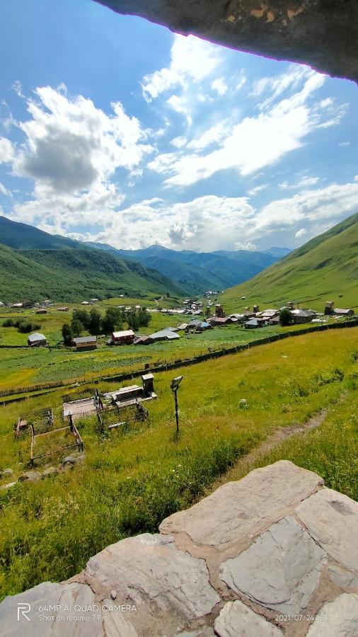 Shaulini Hotel Kashveti Екстериор снимка