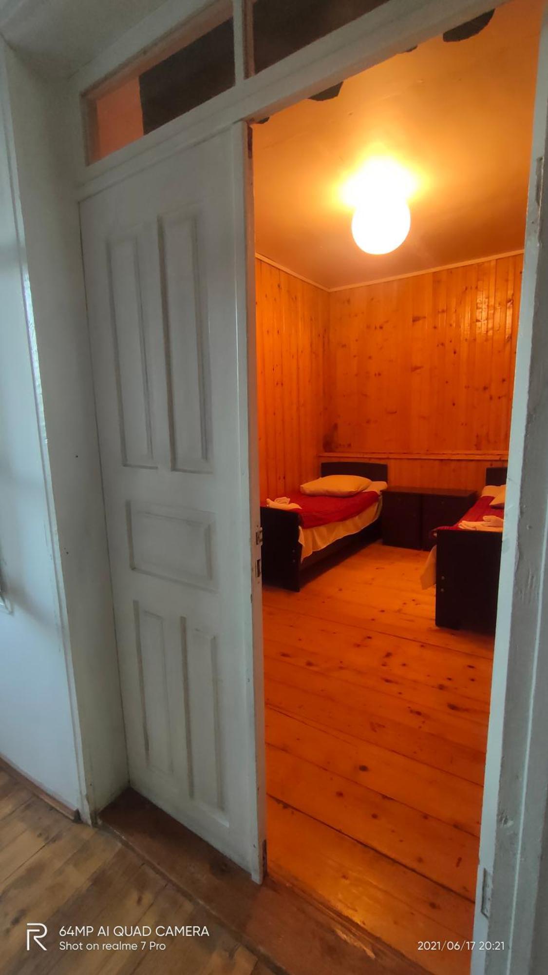Shaulini Hotel Kashveti Стая снимка